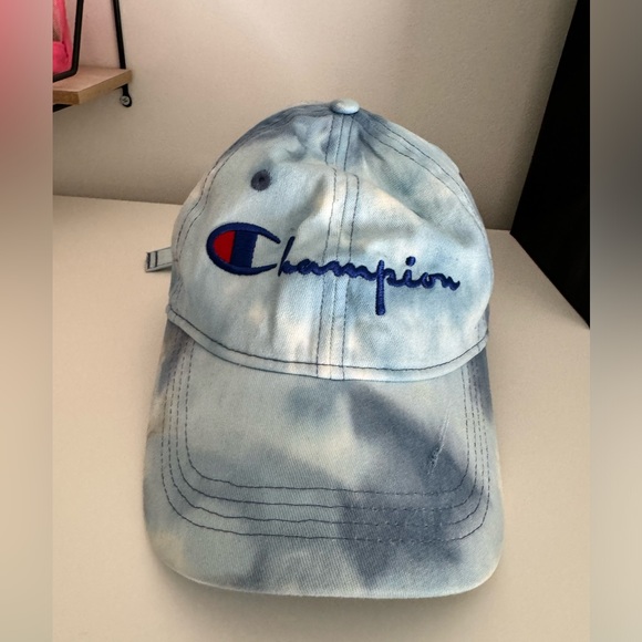 Champion Hat - Picture 1 of 3
